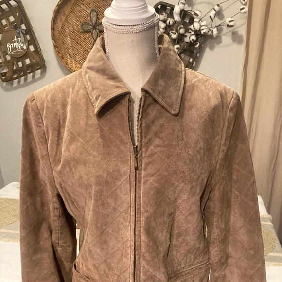 Women’s Western Leather Jacket - Picture 2 of 12